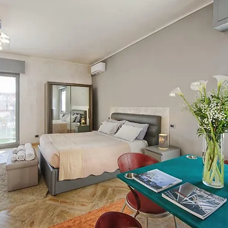 Penthouse Station Luxury & Guest house