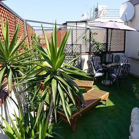 Penthouse Station Luxury & Guest house